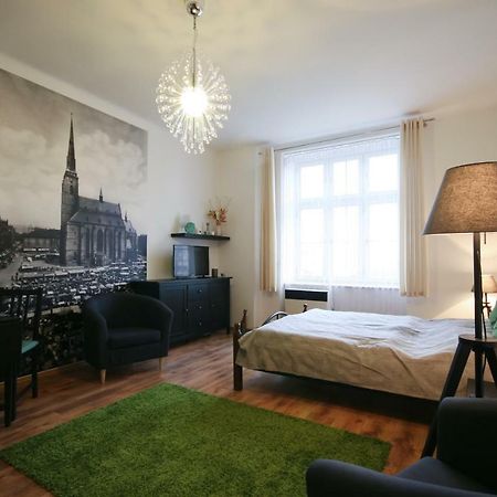 Apartman Mrakodrap Plzeň Extérieur photo