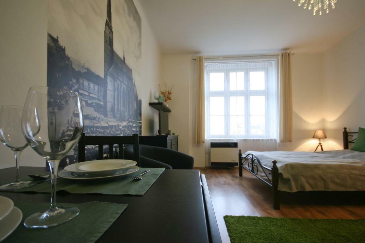Apartman Mrakodrap Plzeň Extérieur photo